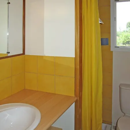 Reihenhaus * Santa-Maria-Poggio (Corsica)